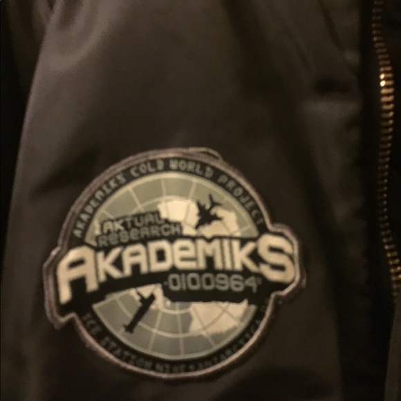 Men’s Akademics Long Coat - Picture 2 of 2